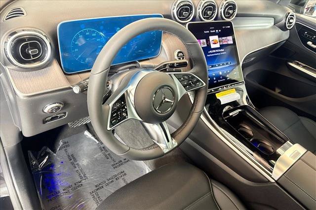 New 2026 Black Mercedes-Benz GLC 300 image 39