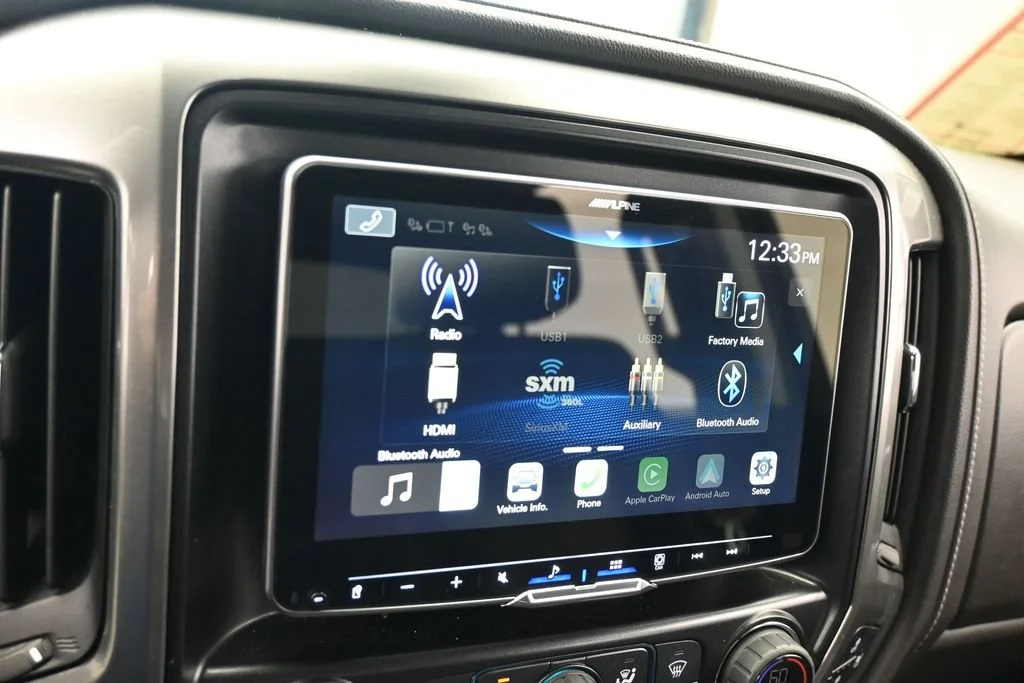 Used 2018 Summit White Chevrolet LTZ image 21