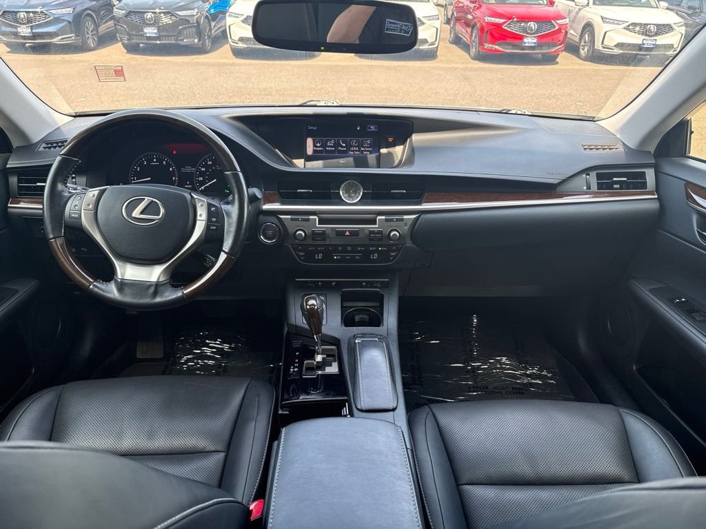 Used 2015 Silver Lexus 350 image 26