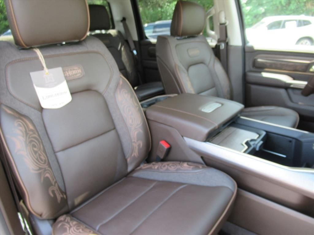 New 2026 Ivory White Tri-Coat Pearl-Coat Exterior Paint RAM Limited image 9