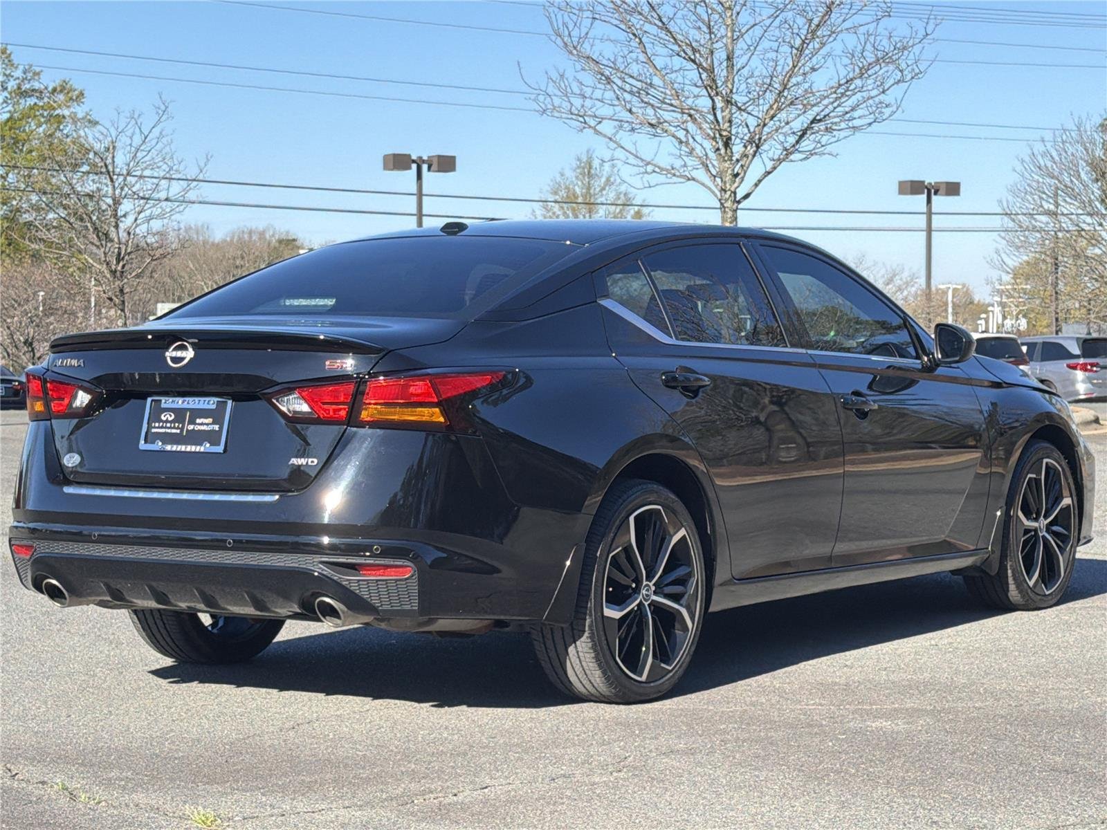 Used 2023 Super Black Nissan 2.5 SR image 24
