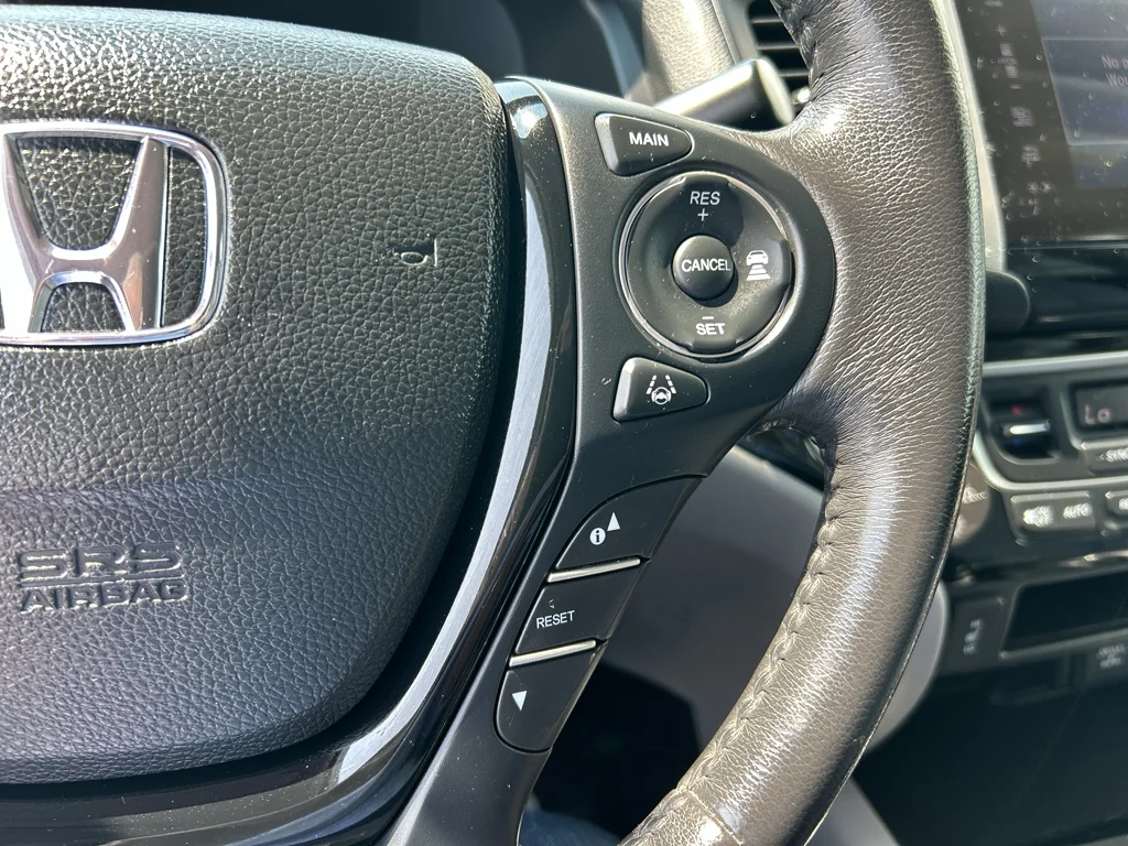 Used 2019 Modern Steel Metallic Honda RTL-E image 12
