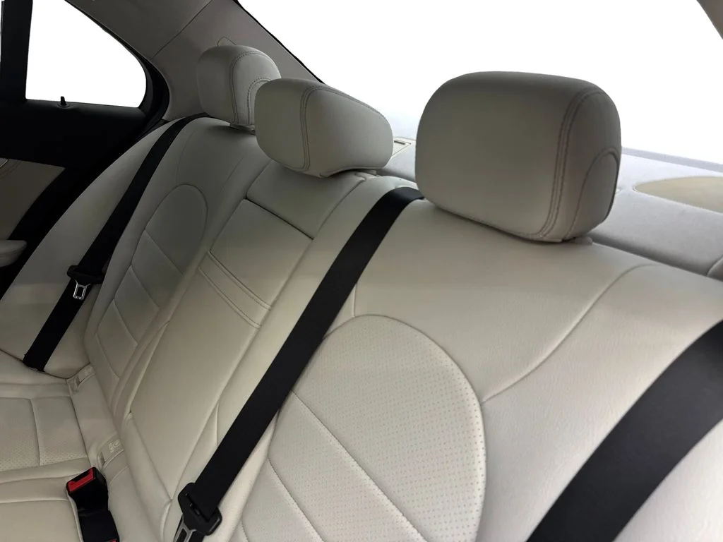 Used 2016  Mercedes-Benz C 300 image 33