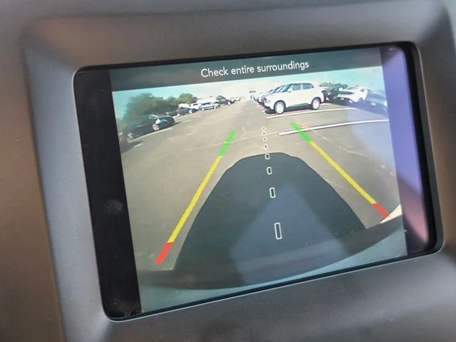 Used 2019 Silver Jeep Latitude image 23