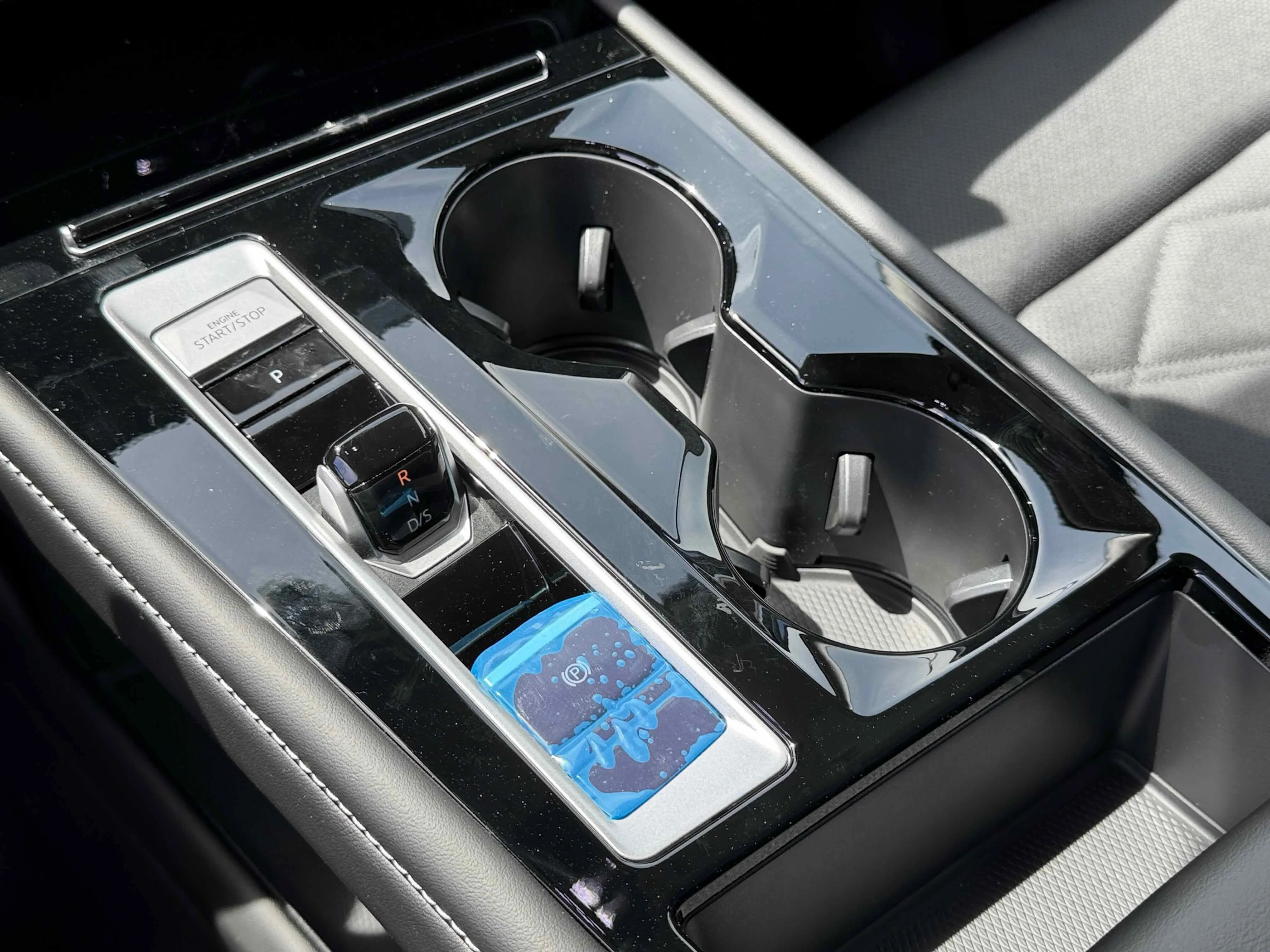 New 2026 Blue Volkswagen 2.0T SE w/Technology image 24