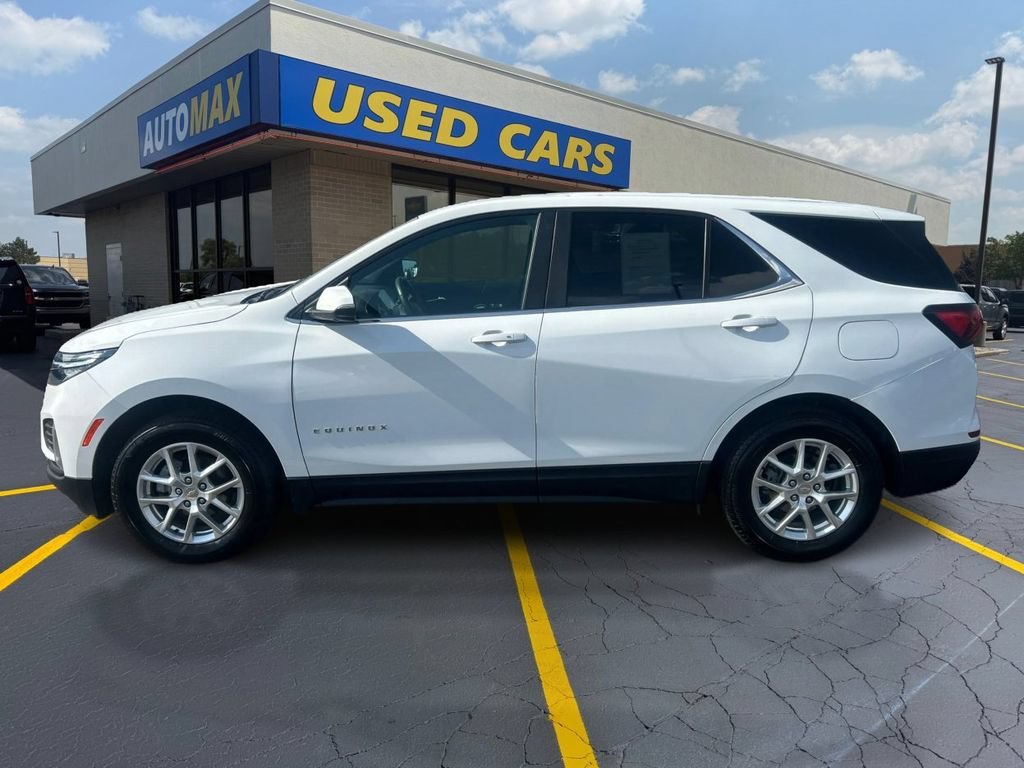Used 2024 Summit White Chevrolet LT image 8