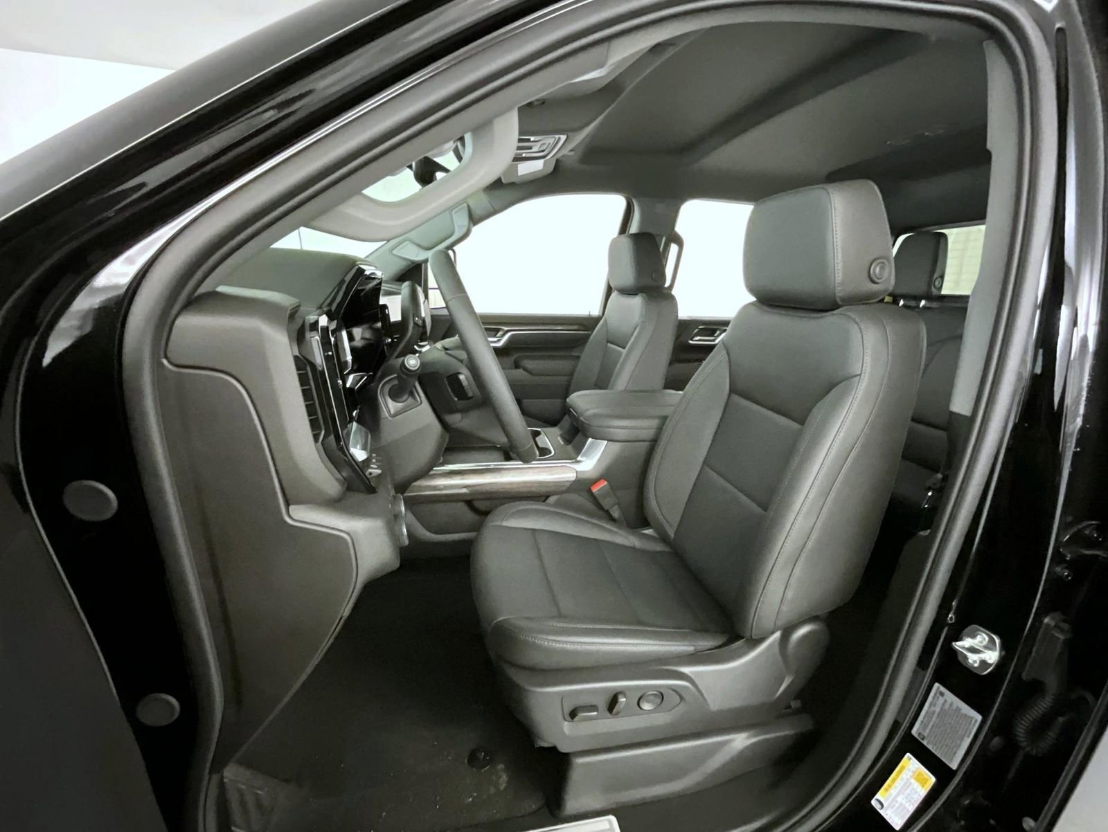 2026 Chevrolet Silverado 2500 HD LTZ - Photo 10