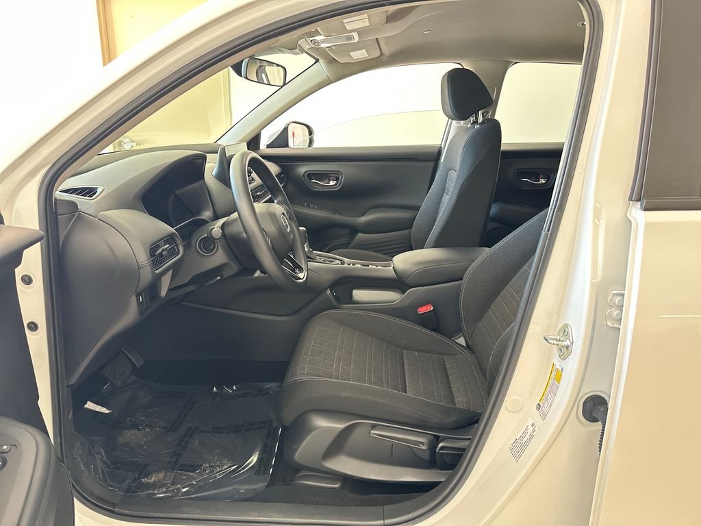 Used 2024 Platinum White Pearl Honda LX image 12