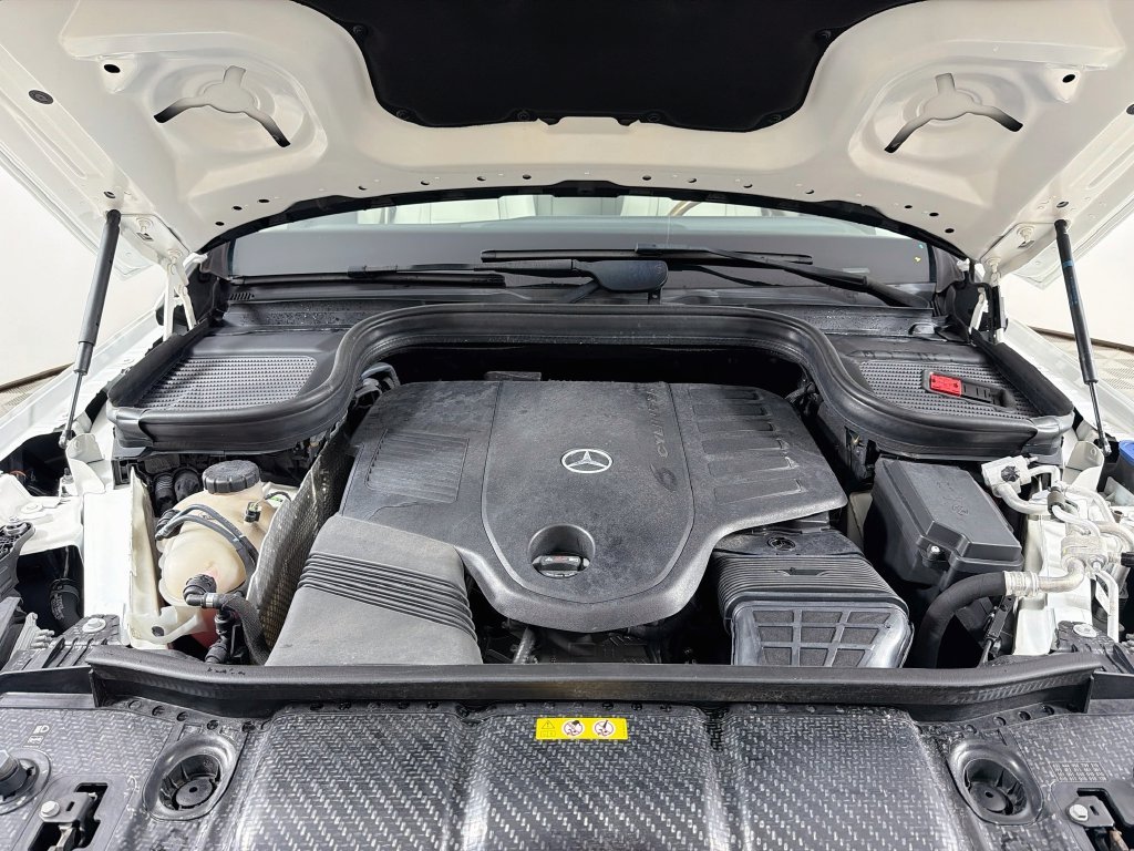 Used 2023 White Mercedes-Benz GLS 450 image 31