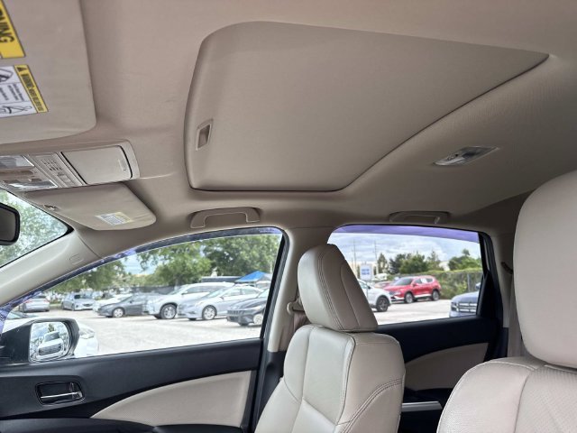 Used 2016  Honda Touring image 21
