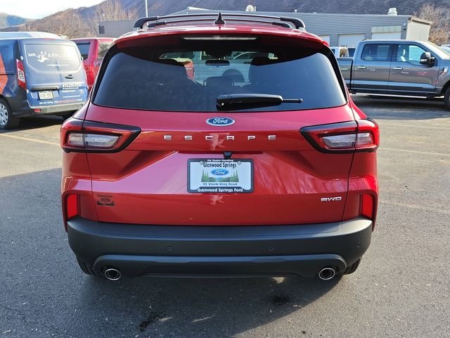 New 2026 Rapid Red Metallic Tinted Clearcoat Ford ST-Line image 4