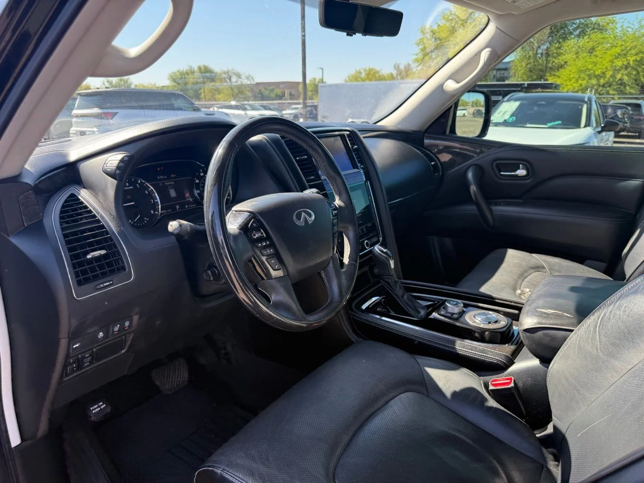 Used 2021 Mineral Black INFINITI Luxe image 15