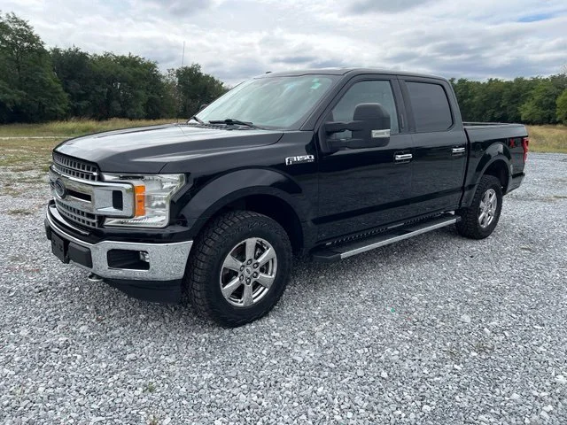 Used 2018 Black Ford XLT image 1