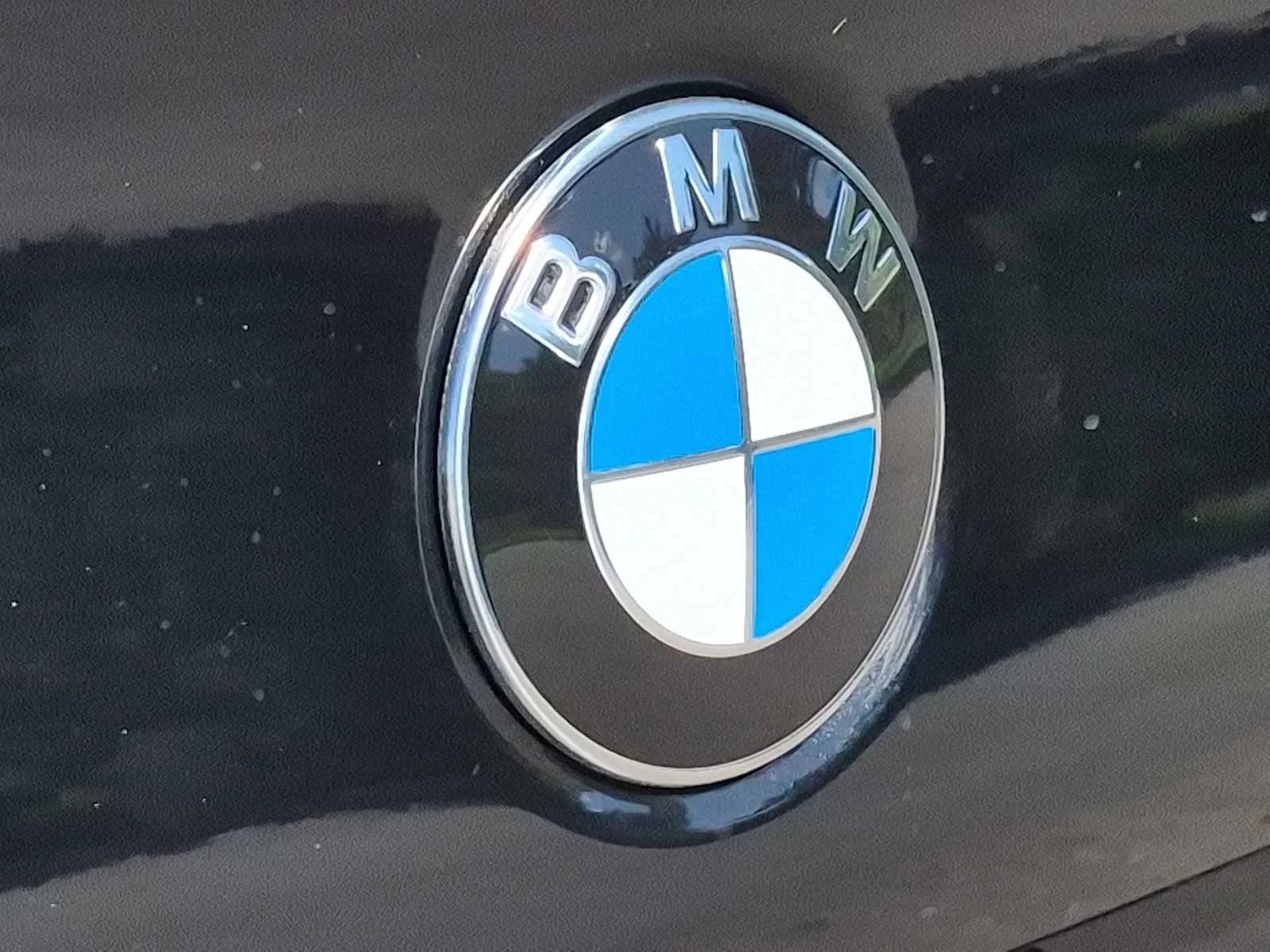 New 2027 Black Sapphire Metallic BMW 530i xDrive image 11