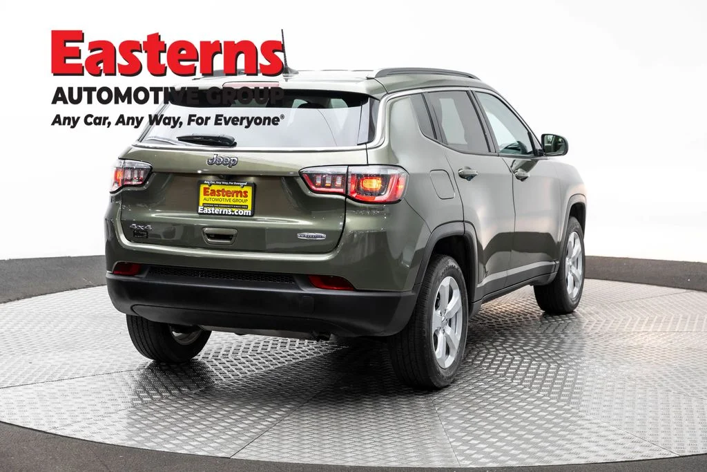 Used 2021 Green Jeep Latitude image 5