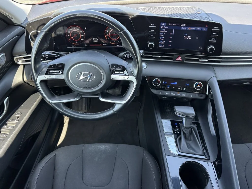 Used 2021 Red Hyundai SEL image 3