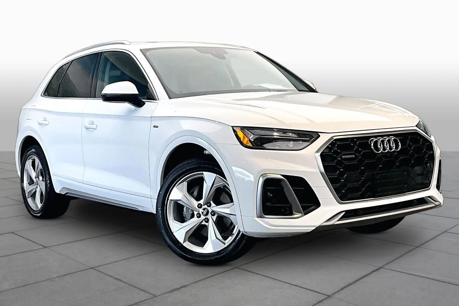 Used 2023 Ibis White Audi S line Premium Plus image 4
