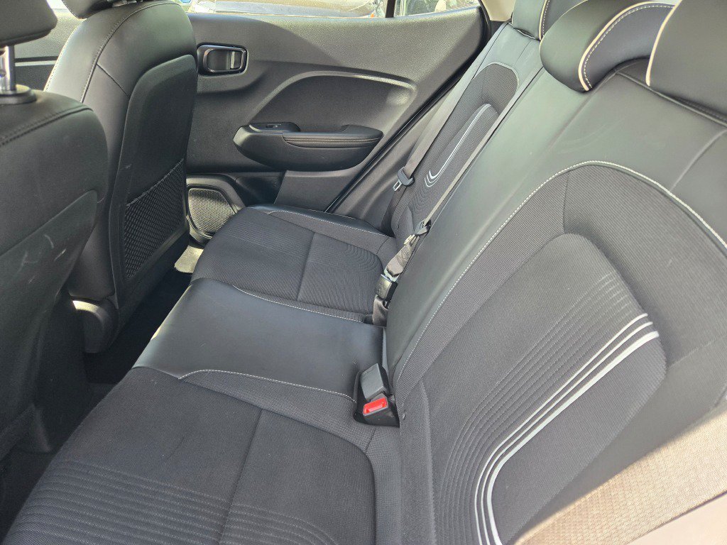 Certified Used 2023 Lunar Hyundai Limited image 14