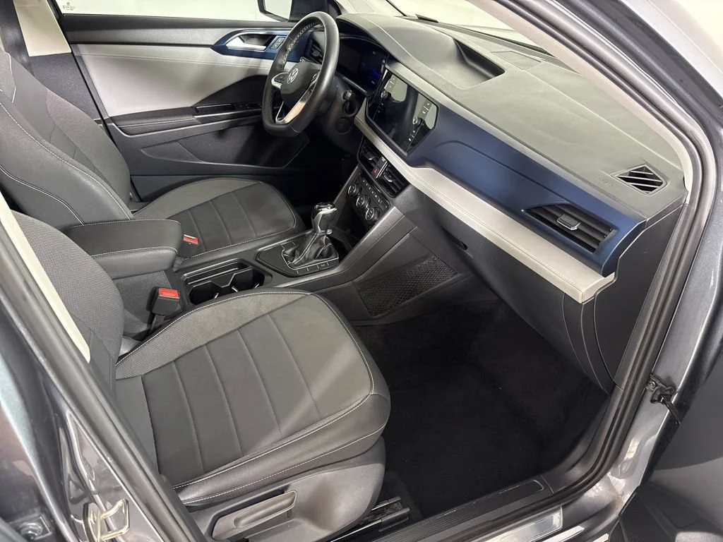 Used 2024 Gray Volkswagen 1.5T SE image 18