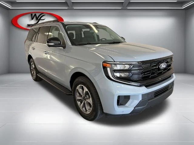 New 2027 Glacier Gray Metallic Tri-Coat Ford Active image 25