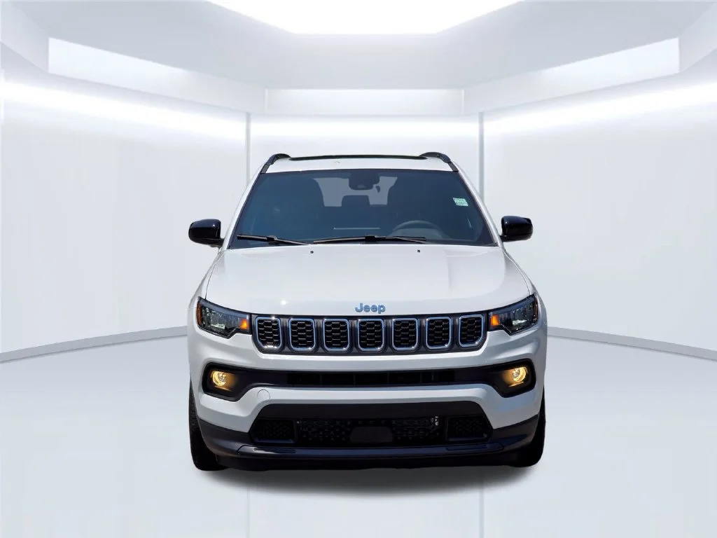New 2026 White Jeep Latitude image 16