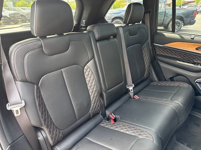 Used 2023 Rocky Mountain Pearlcoat Jeep Summit Reserve image 21