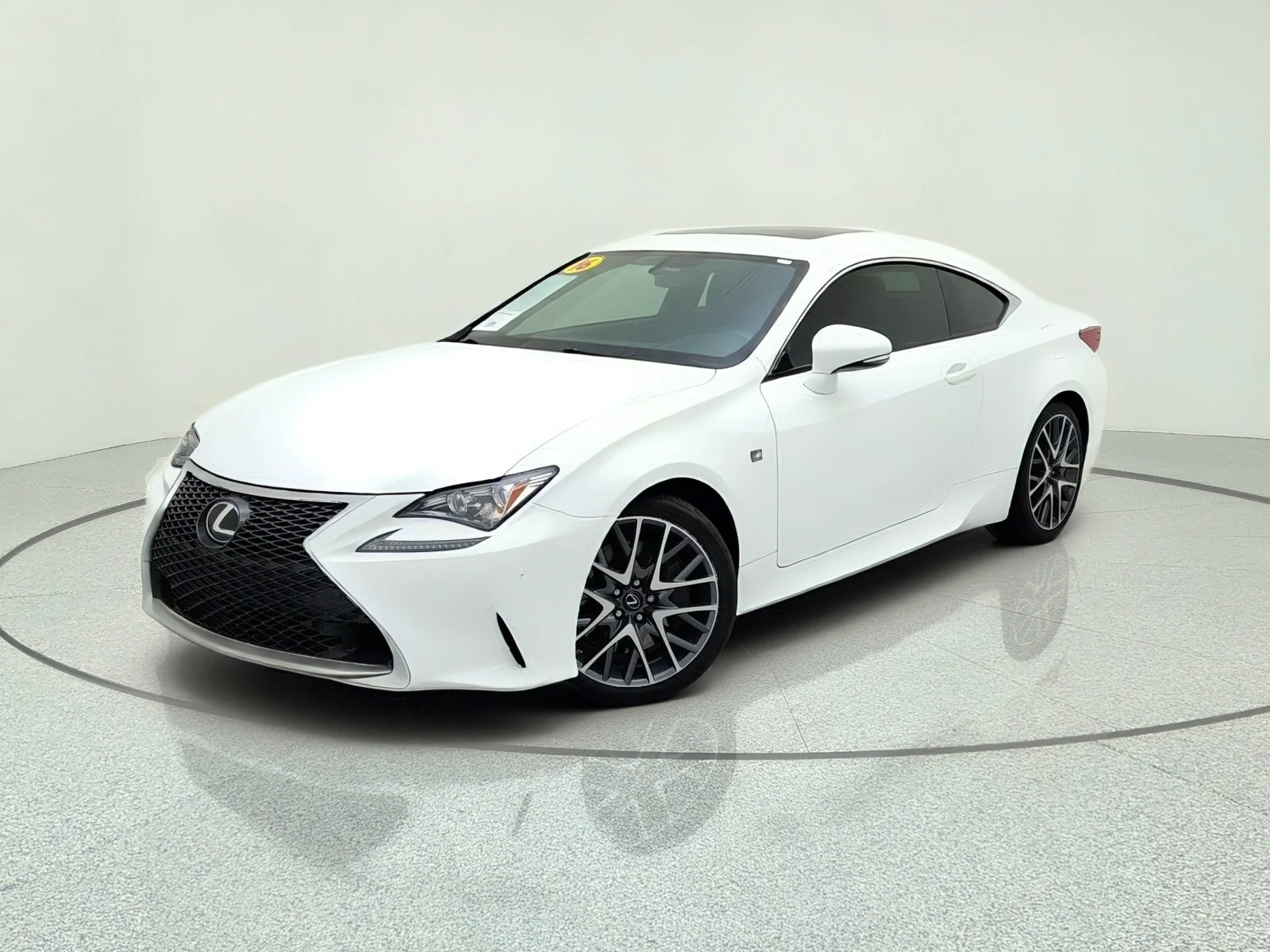 Used 2016 Ultra White Lexus CLOTH image 2