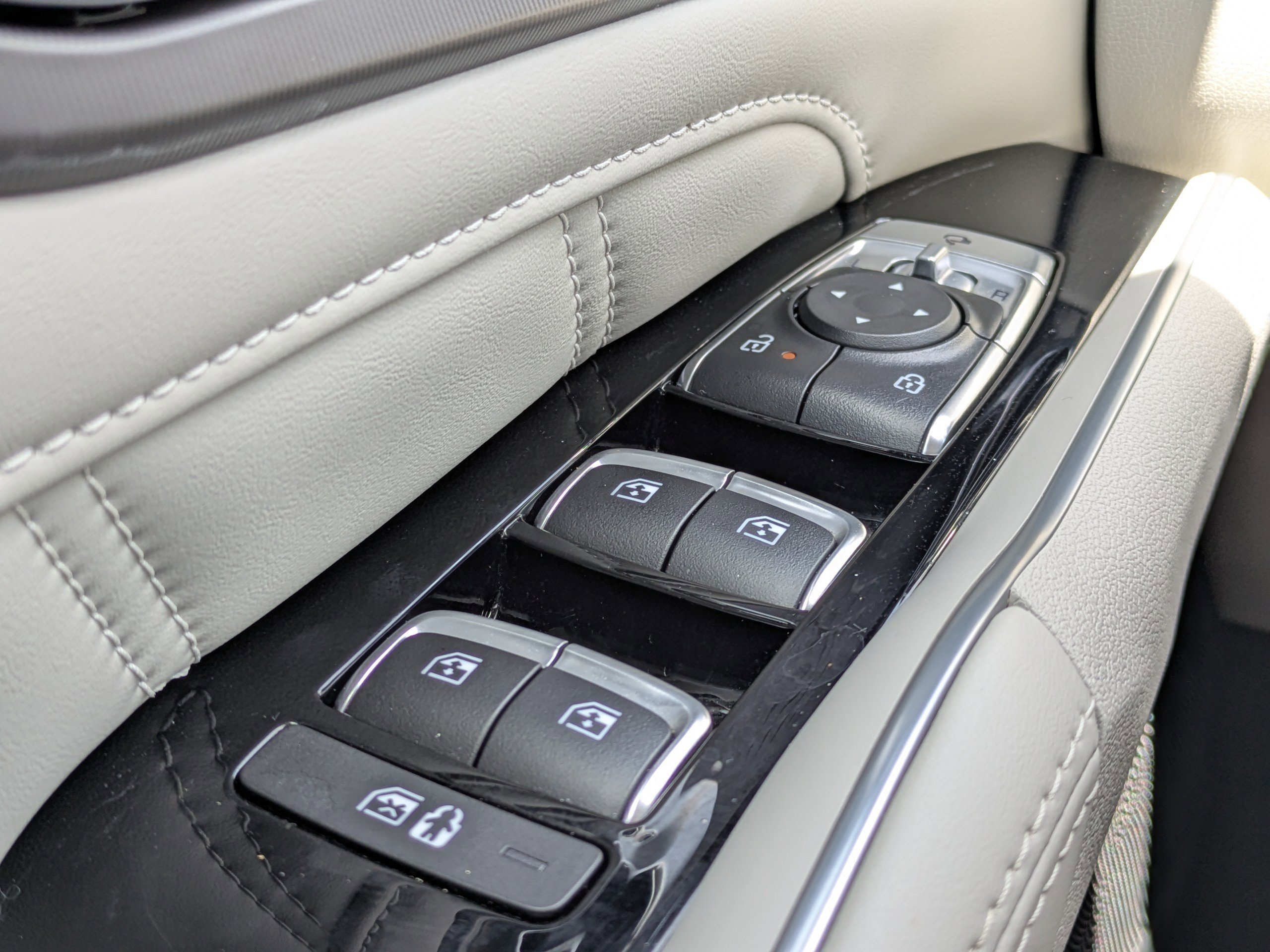2025 Kia Sorento SX - Photo 26
