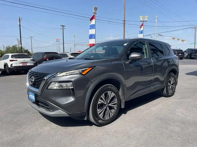 Used 2023 Gray Nissan SV image 3