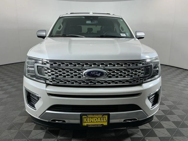 Used 2019 White Platinum Metallic Tri-Coat Ford Platinum image 2