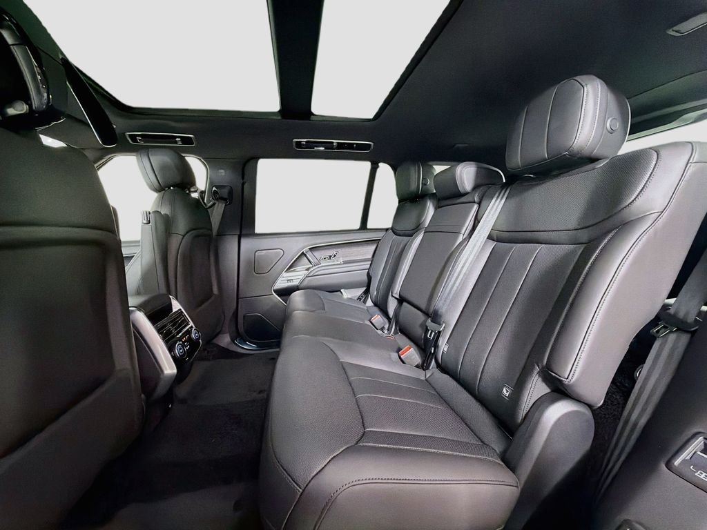 New 2026 Santorini Black Land Rover SE 7 Seats image 26