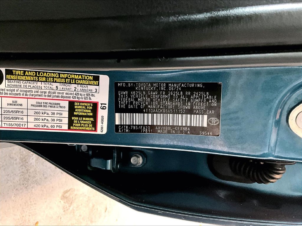 Used 2025 Ocean Toyota LE image 33