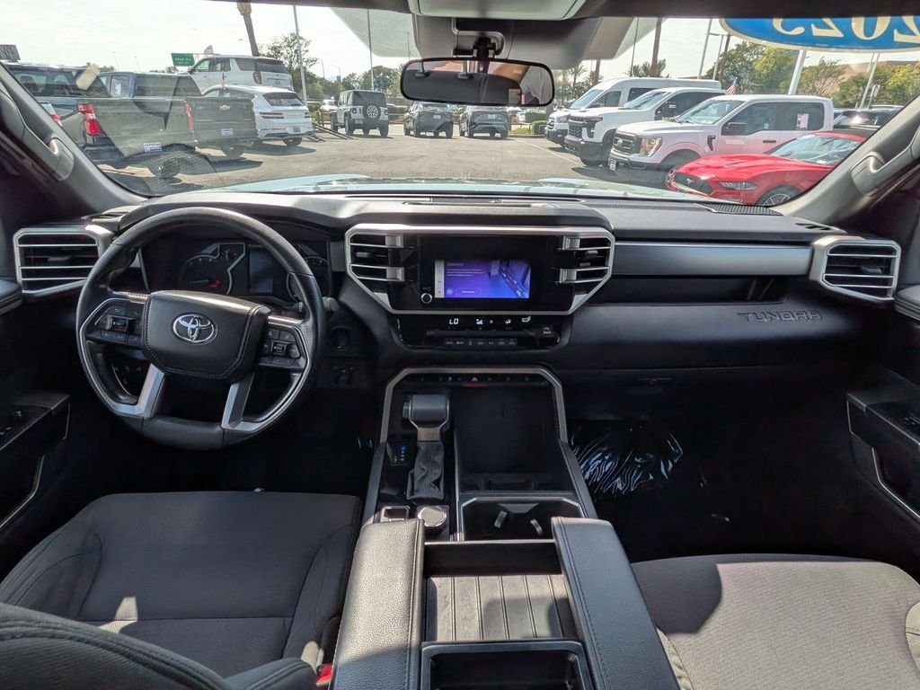 2025 Toyota Tundra SR5 - Photo 26