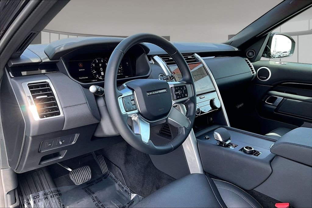 Certified Used 2025 Santorini Black Metallic Land Rover S image 15
