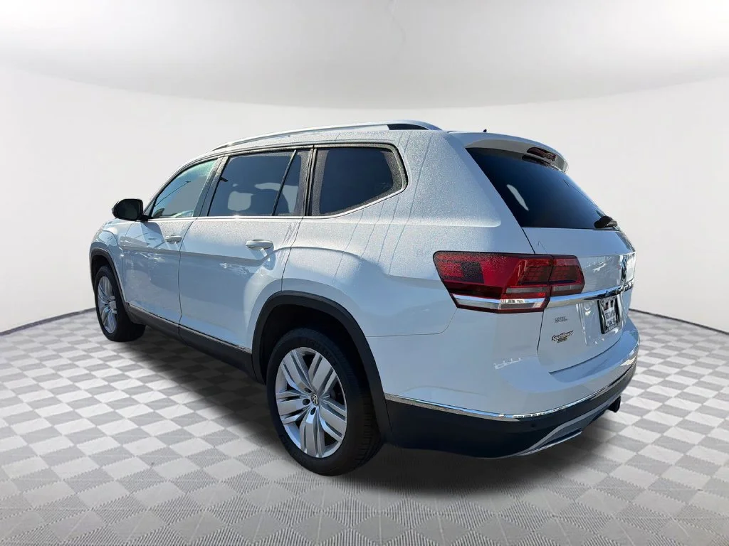 Used 2019 White Volkswagen SEL image 7