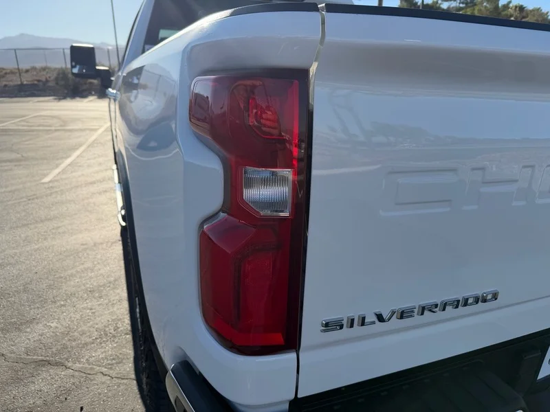 Used 2020 SUMMIT WHITE Chevrolet LTZ image 25