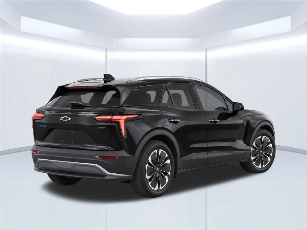 Used 2024 Black Chevrolet LT image 5