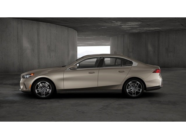 New 2027 Oxide Grey Metallic BMW 530i xDrive image 4