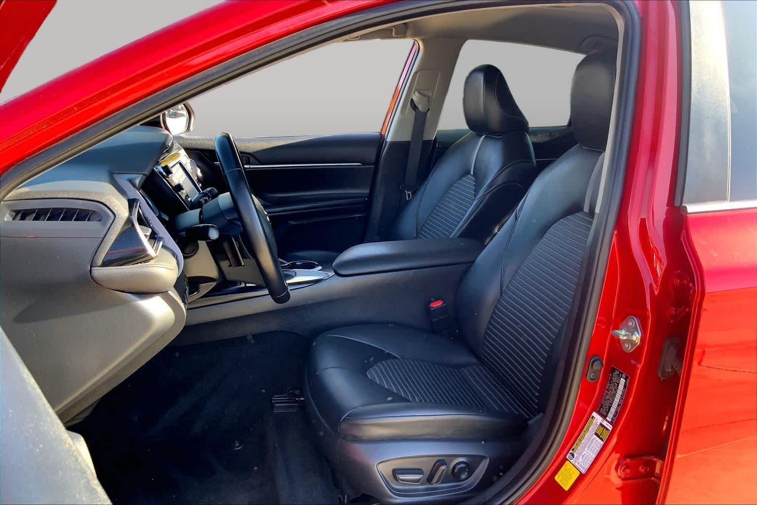 Used 2020 Supersonic Red Toyota SE image 8