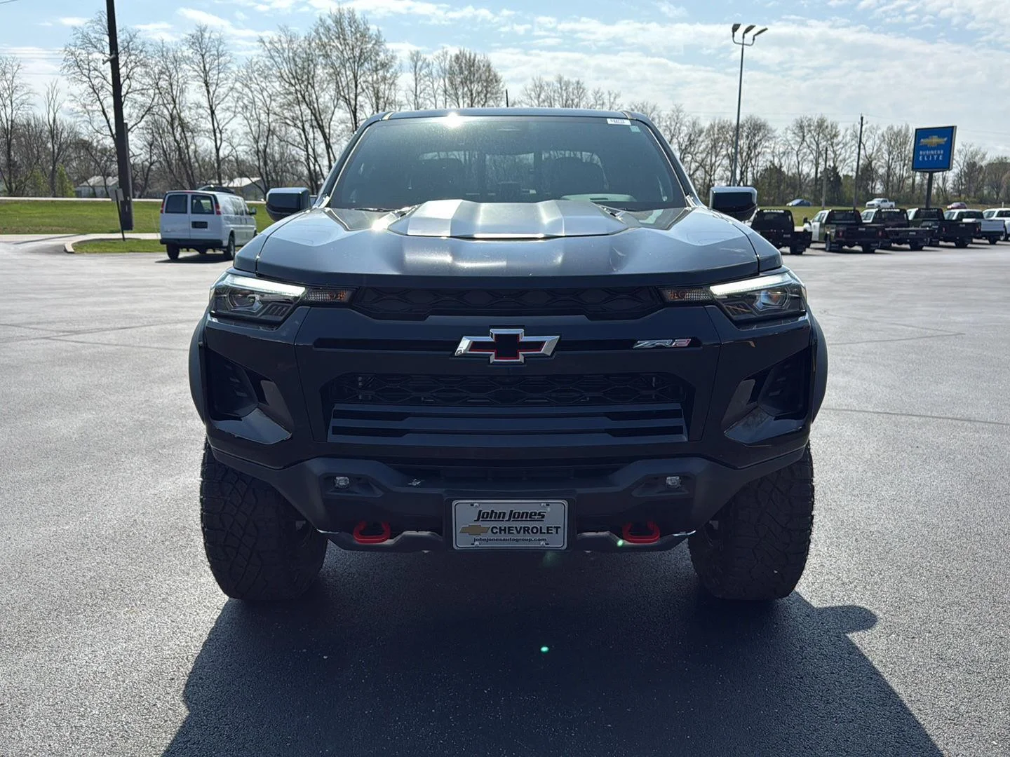 2026 Chevrolet Colorado ZR2 - Photo 15
