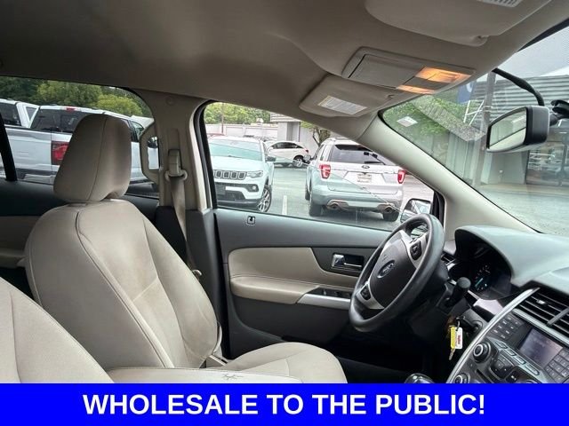 Used 2012 White Suede Ford SE image 9