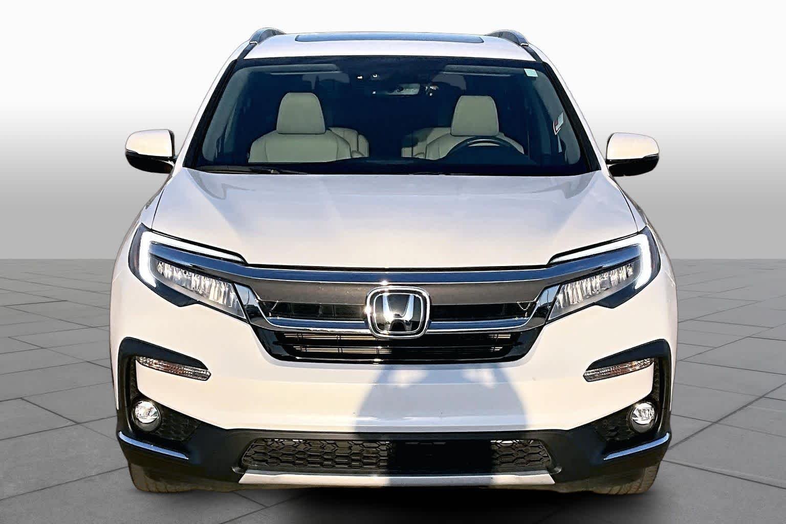 Used 2020 Platinum White Pearl Honda Elite image 4
