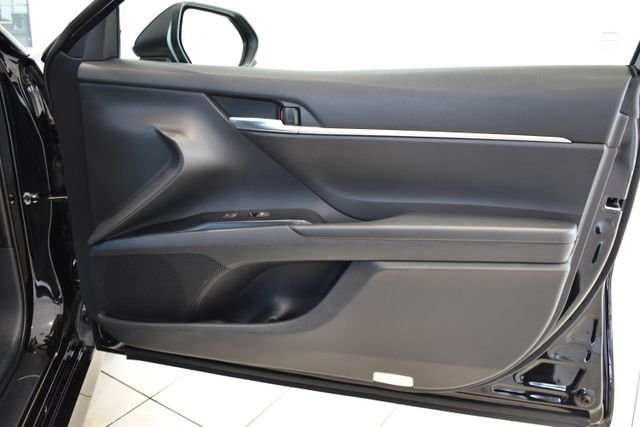 Used 2019 Black Toyota LE image 11