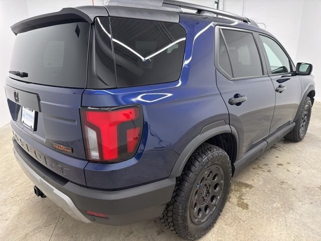 New 2026 Obsidian Blue Pearl Honda TrailSport Blackout image 5
