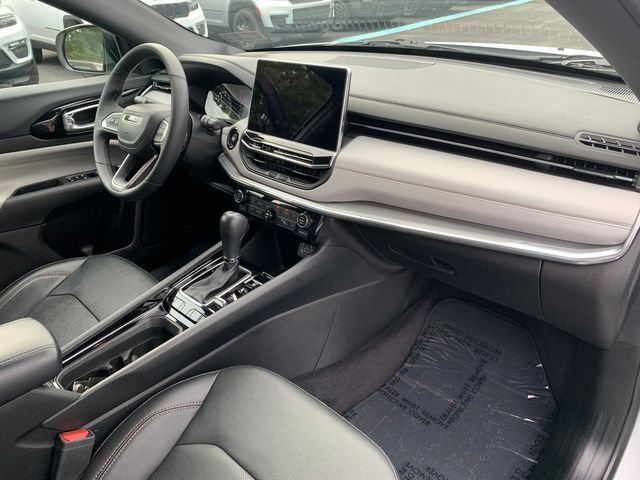 Certified Used 2023 White Jeep Limited image 12