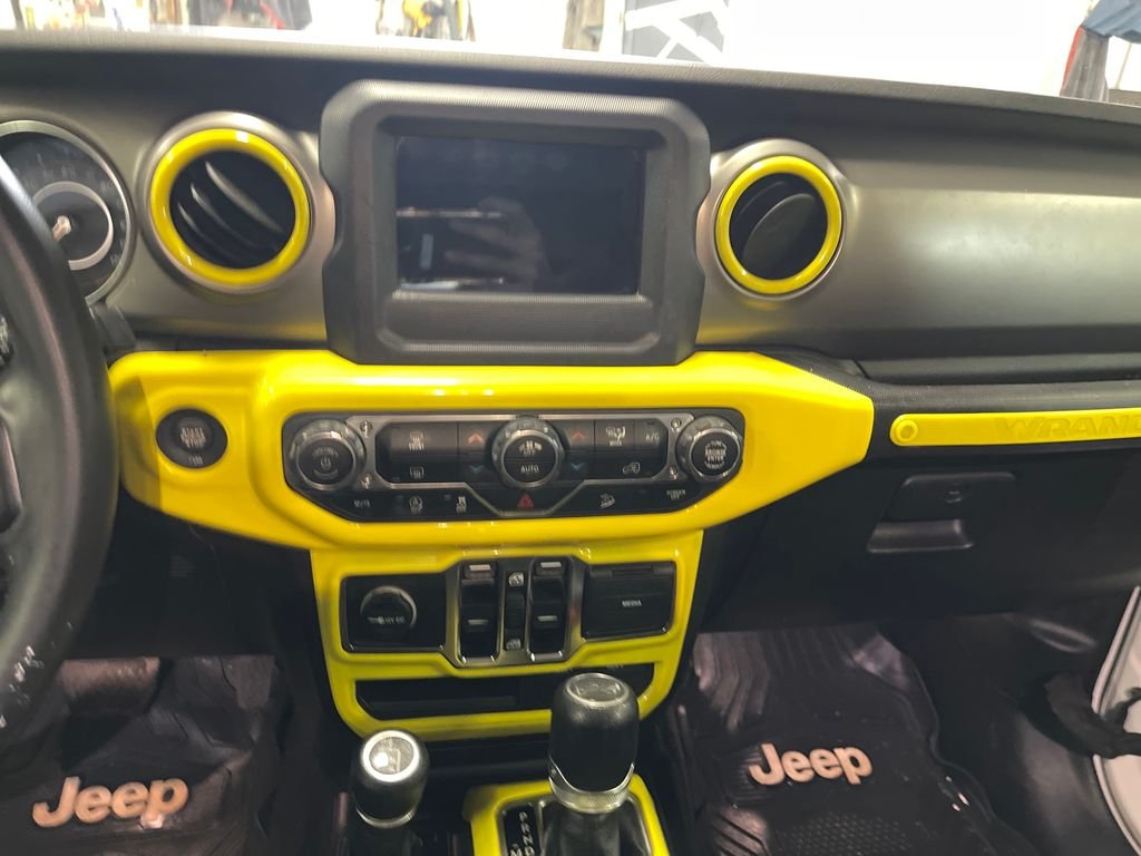 Used 2020 White Jeep Unlimited Sport S image 17