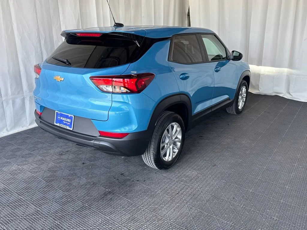 New 2026 Marina Blue Metallic Chevrolet LS image 3