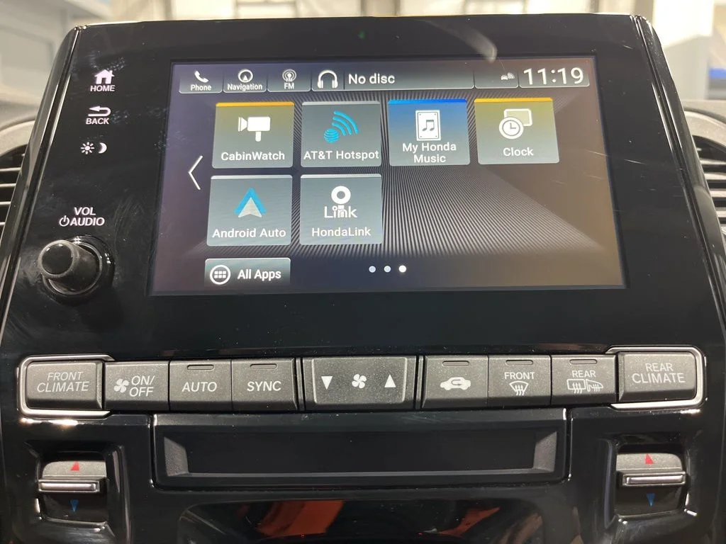 2024 Honda Odyssey Touring - Photo 19