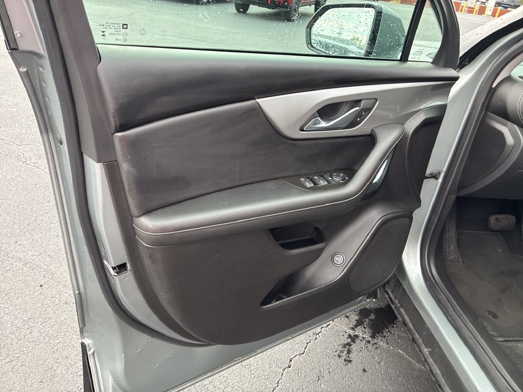 Used 2023 Gray Chevrolet LT image 12