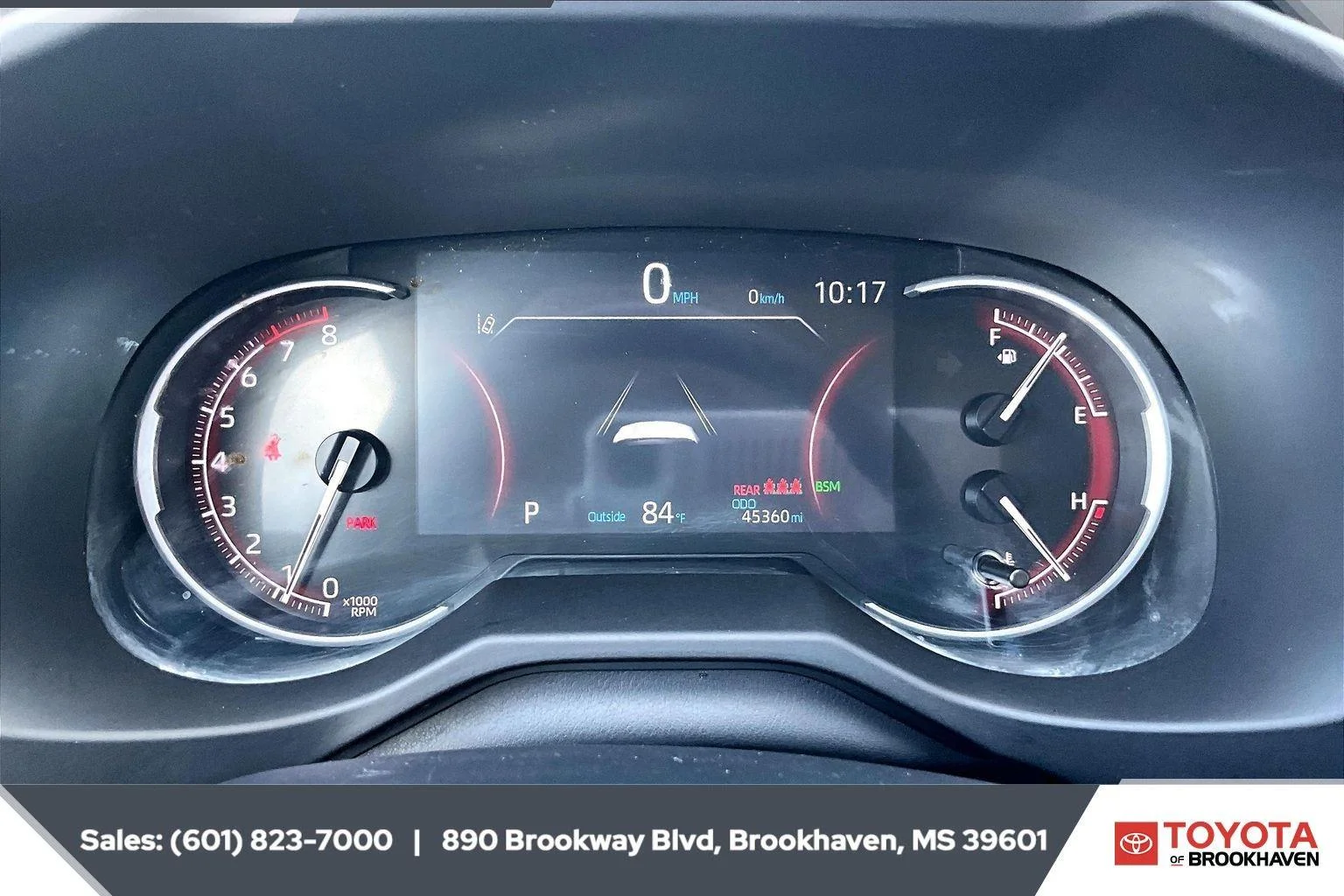 Used 2025 Magnetic Gray Metallic Toyota XLE image 14